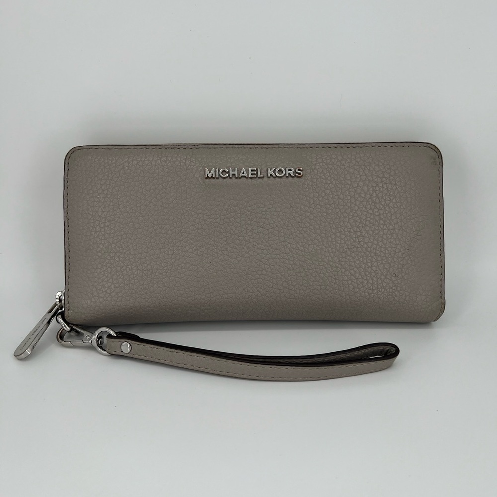 Michael Kors Grey Taupe Continental Wristlet Wallet EUC